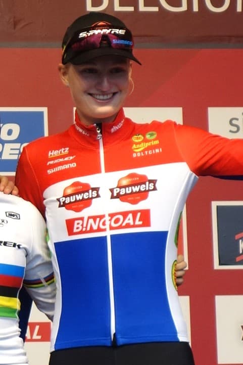 Leonie BENTVELD